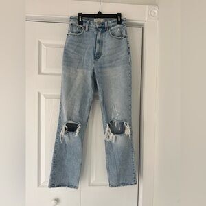 Abercrombie & Fitch Ultra High Rise 90’s Straight Leg Jeans • distressed knees